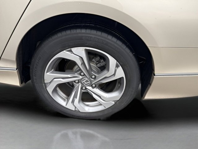 Used 2020 Honda Accord EX image 11
