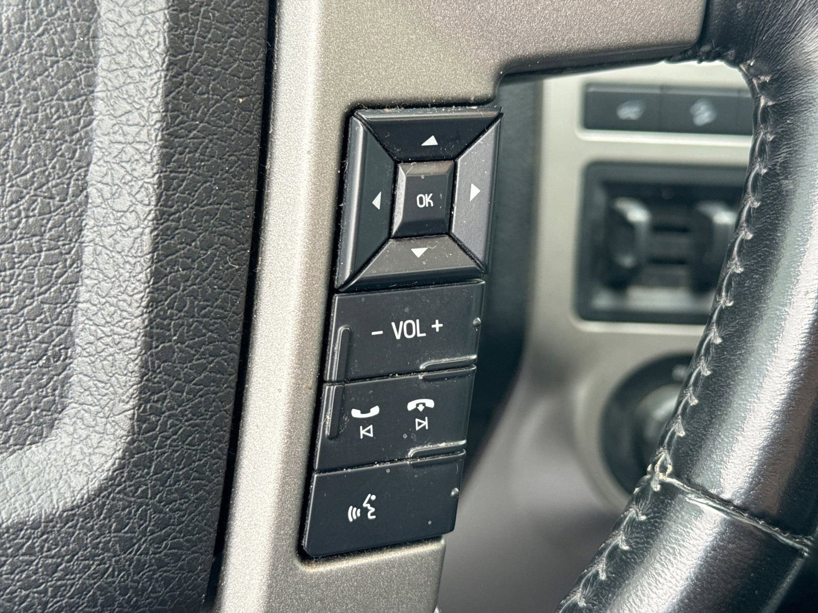 Used 2017 Ford Expedition EL Limited w/ Equipment Group 301A AWD/4WD image 29