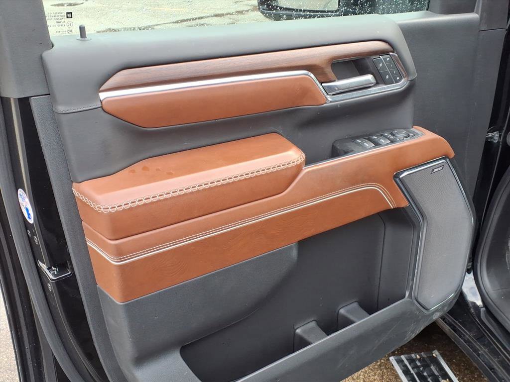 Certified 2024 GMC Sierra 2500 Denali Ultimate w/ Max Trailering Package image 4