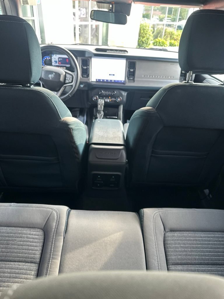 Used 2023 Ford Bronco Outer Banks AWD/4WD image 9