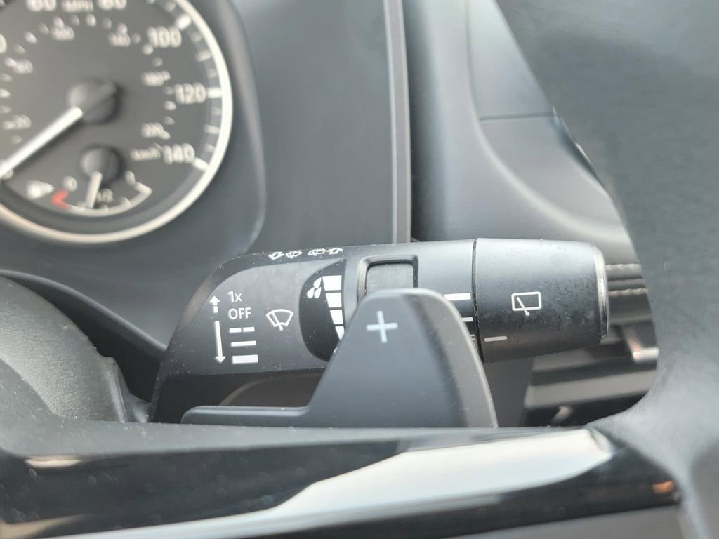 Used 2023 Nissan Rogue SV AWD/4WD image 29