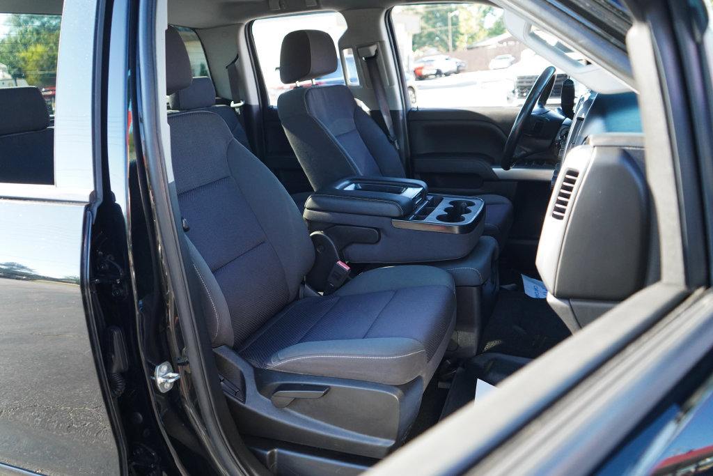 Used 2018 Chevrolet Silverado 1500 LT w/ All Star Edition AWD/4WD image 12
