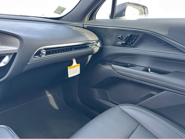 New 2026 Cadillac Lyriq Luxury image 27
