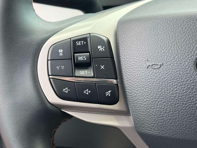 Used 2026 Ford Explorer Active AWD/4WD image 26