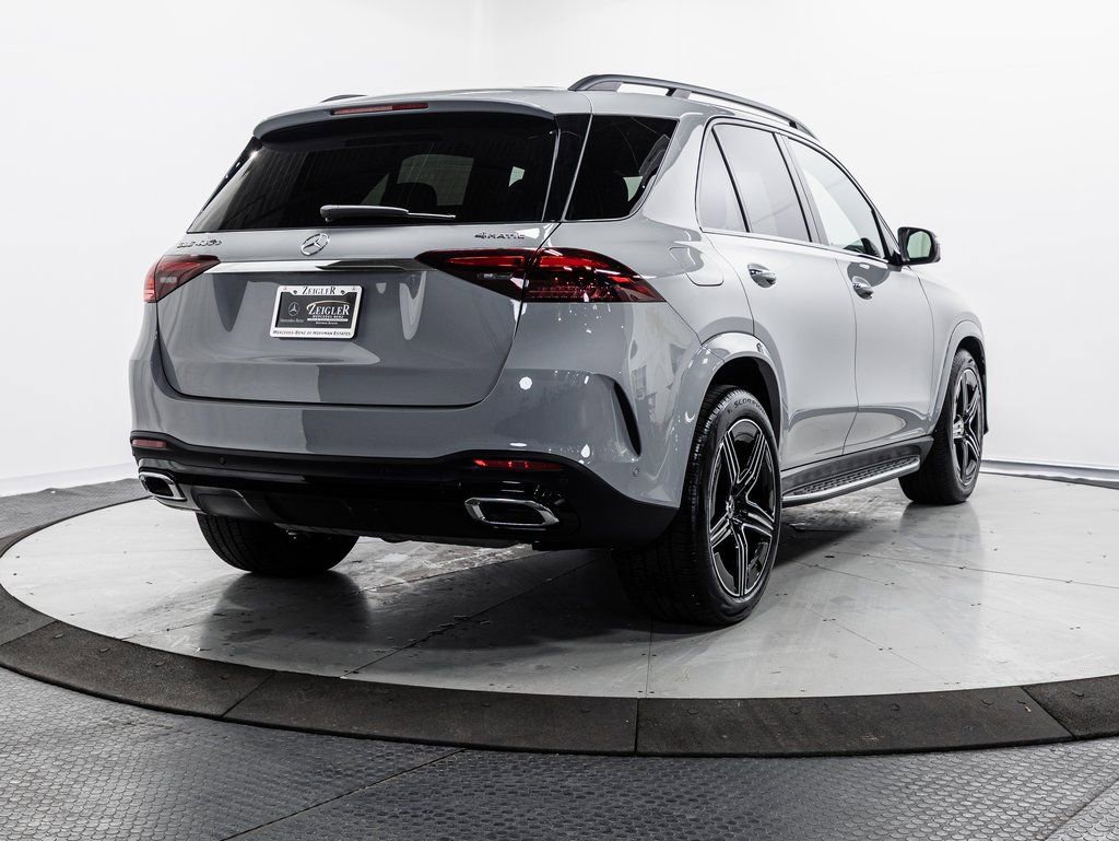 Certified 2025 Mercedes-Benz GLE 450e 4MATIC w/ AMG Line Interior image 33