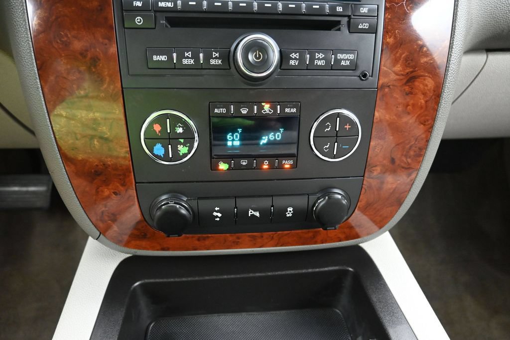 Used 2013 Chevrolet Tahoe LT RWD image 18