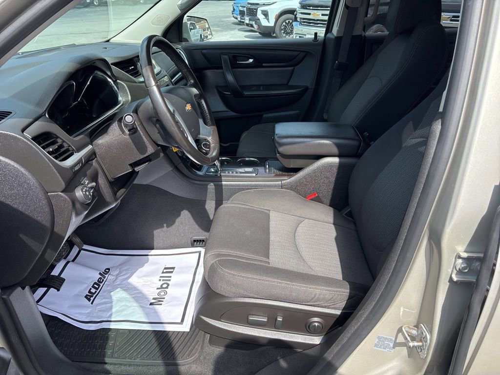 Used 2017 Chevrolet Traverse LT AWD/4WD image 15