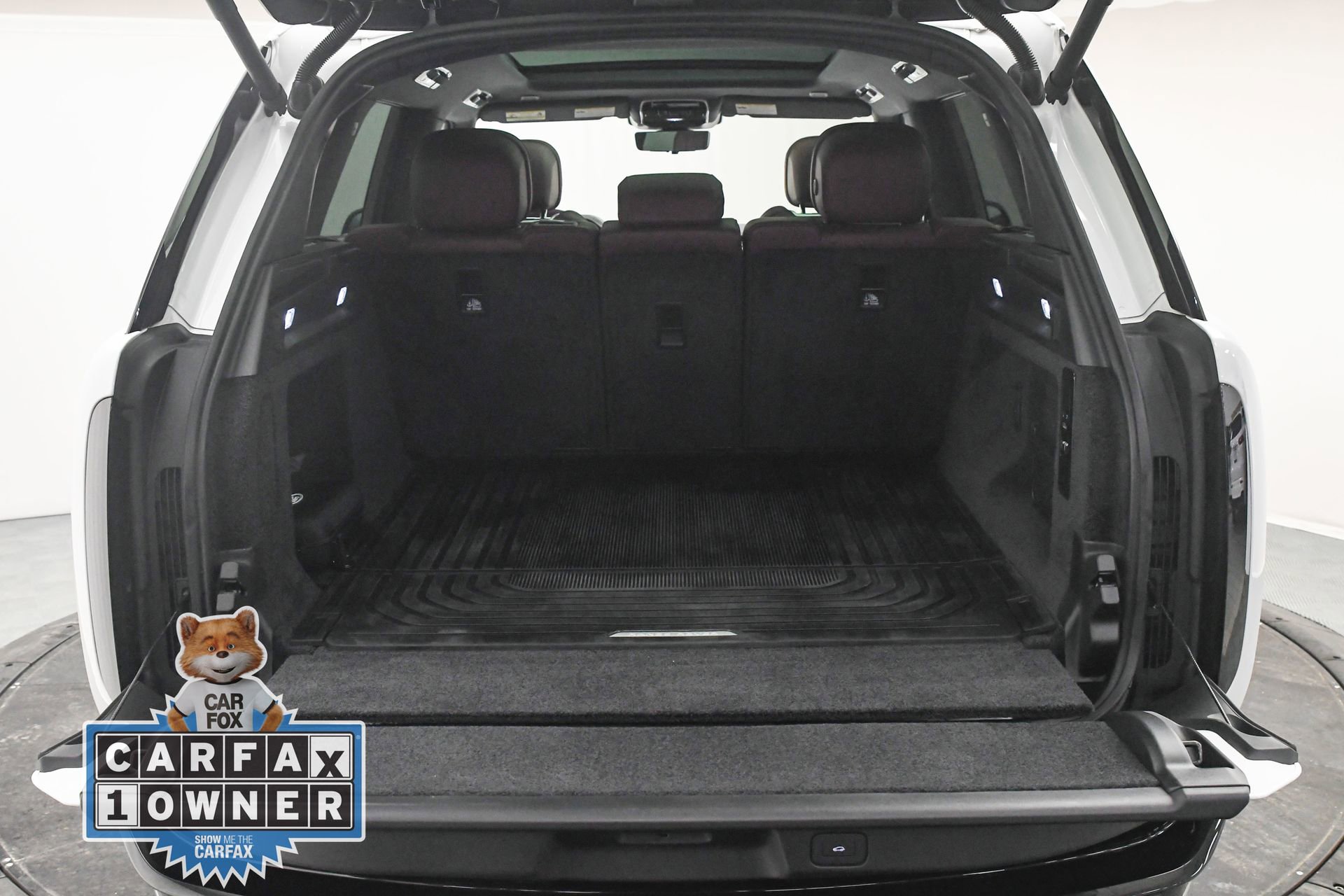 Used 2025 Land Rover Range Rover SE AWD/4WD image 7