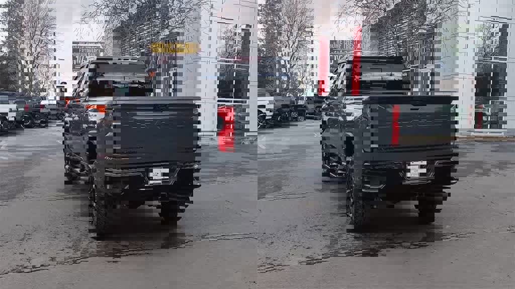 Used 2025 Chevrolet Silverado 3500 LTZ w/ LTZ Plus Package image 7