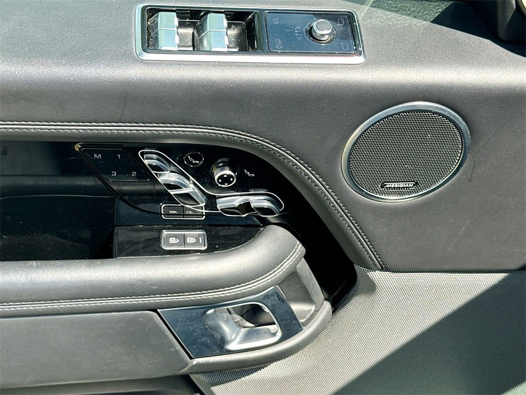 Used 2021 Land Rover Range Rover Long Wheelbase Autobiography image 19