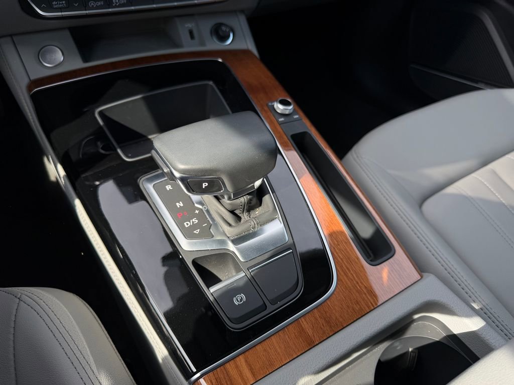 Certified 2023 Audi Q5 2.0T Premium Plus w/ Premium Plus Package AWD/4WD image 19