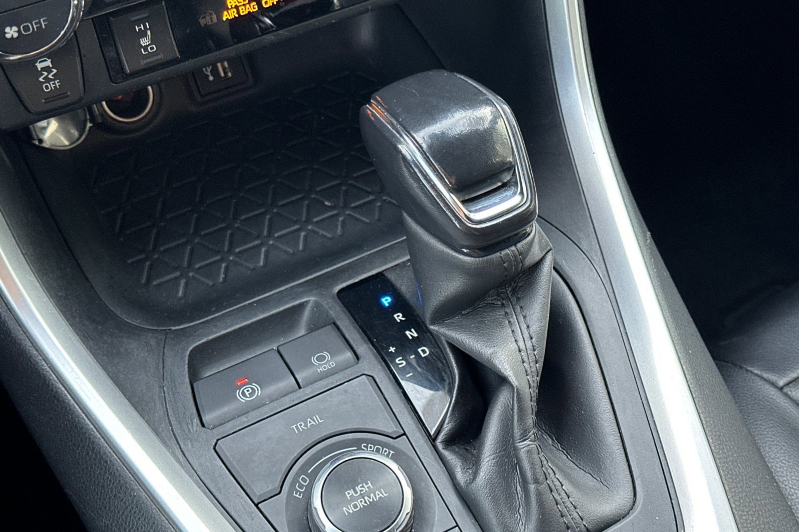 Certified 2023 Toyota RAV4 SE image 21