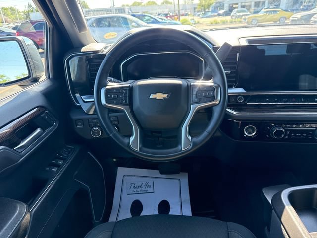 Used 2023 Chevrolet Silverado 1500 LT AWD/4WD image 14