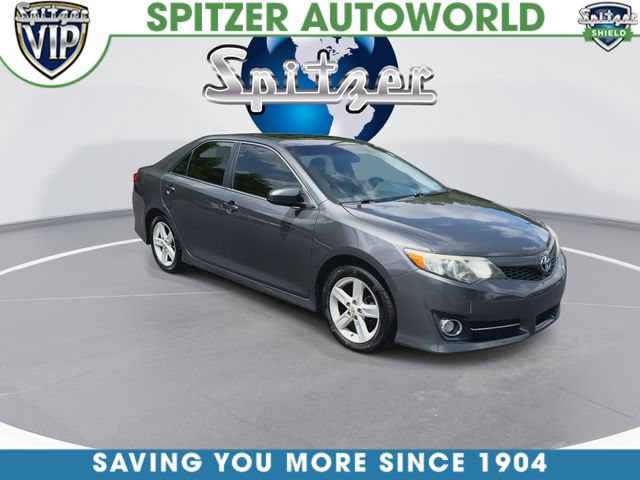 Used 2012 Toyota Camry SE w/ Leather Pkg FWD image 3