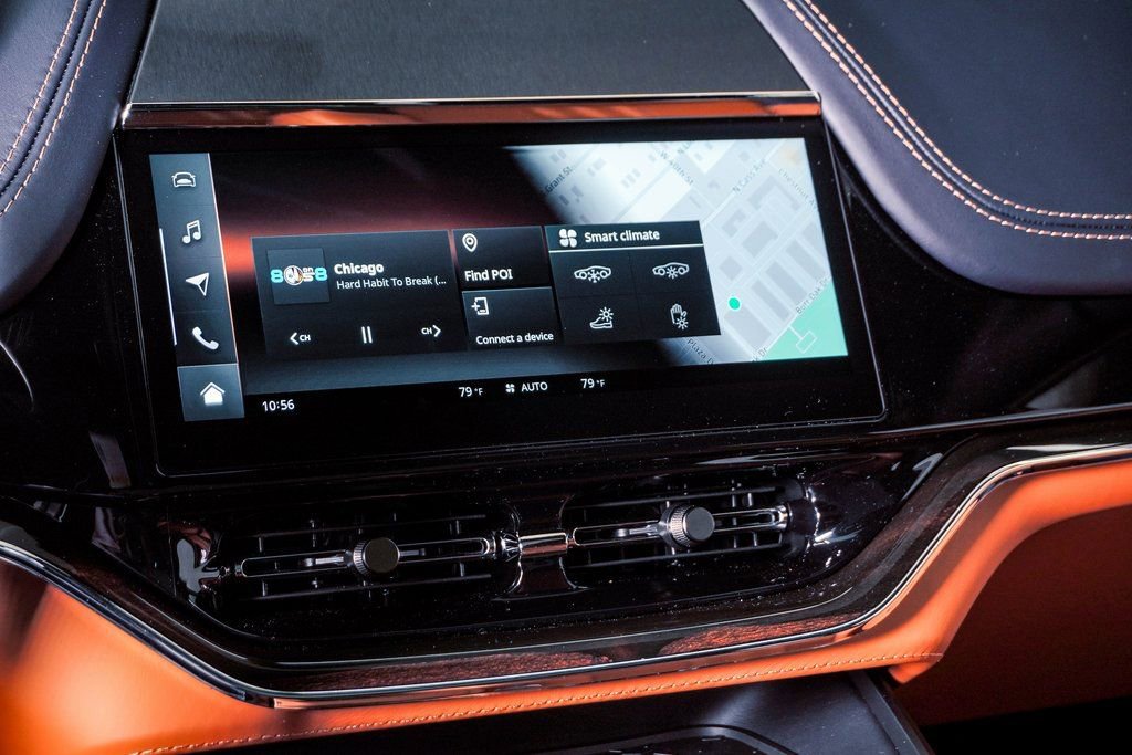 New 2026 Aston Martin DBX 707 image 28