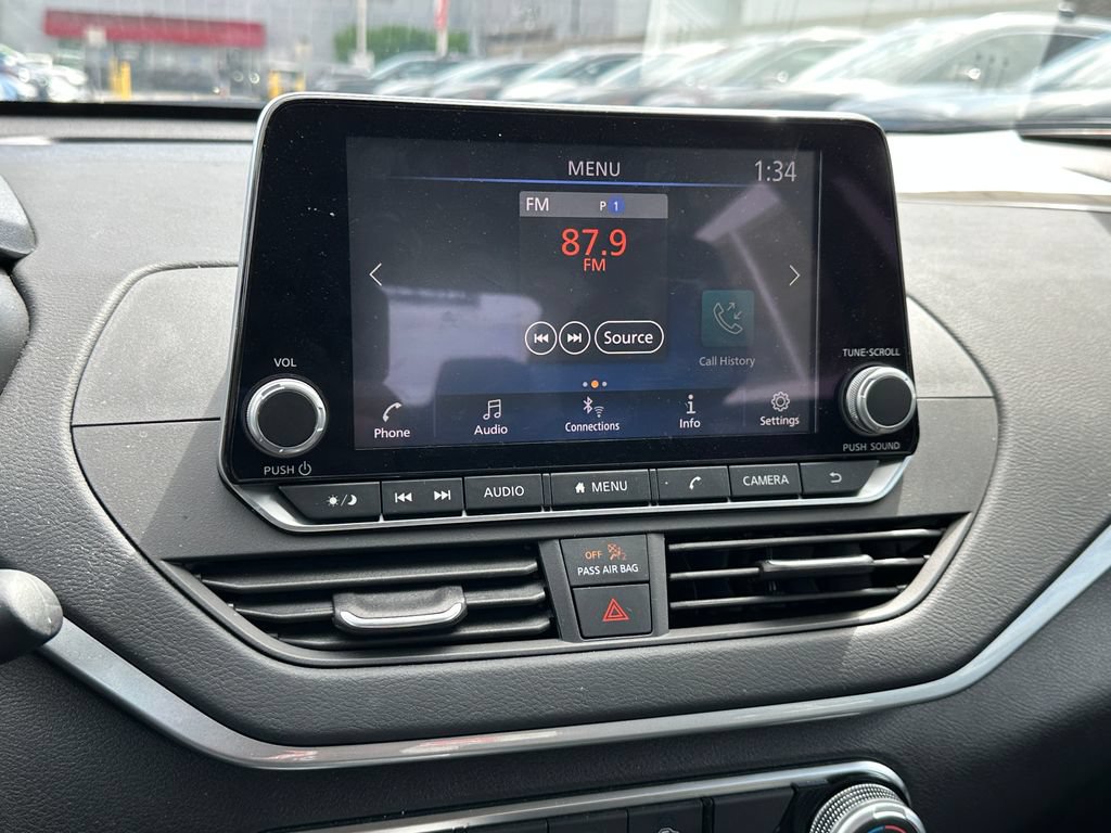 Used 2025 Nissan Altima 2.5 S FWD image 26
