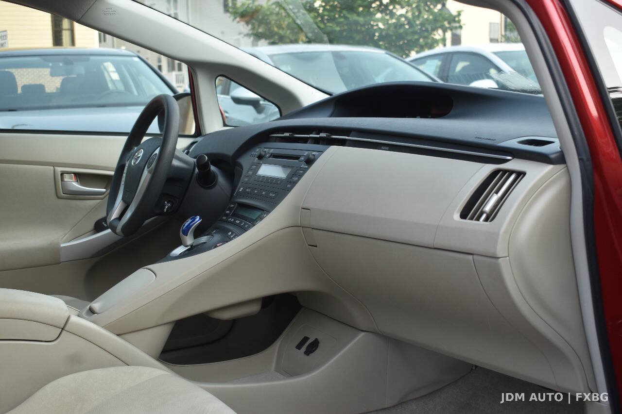 Used 2011 Toyota Prius Three FWD image 17