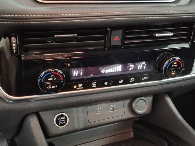 Used 2022 Nissan Rogue SV image 29