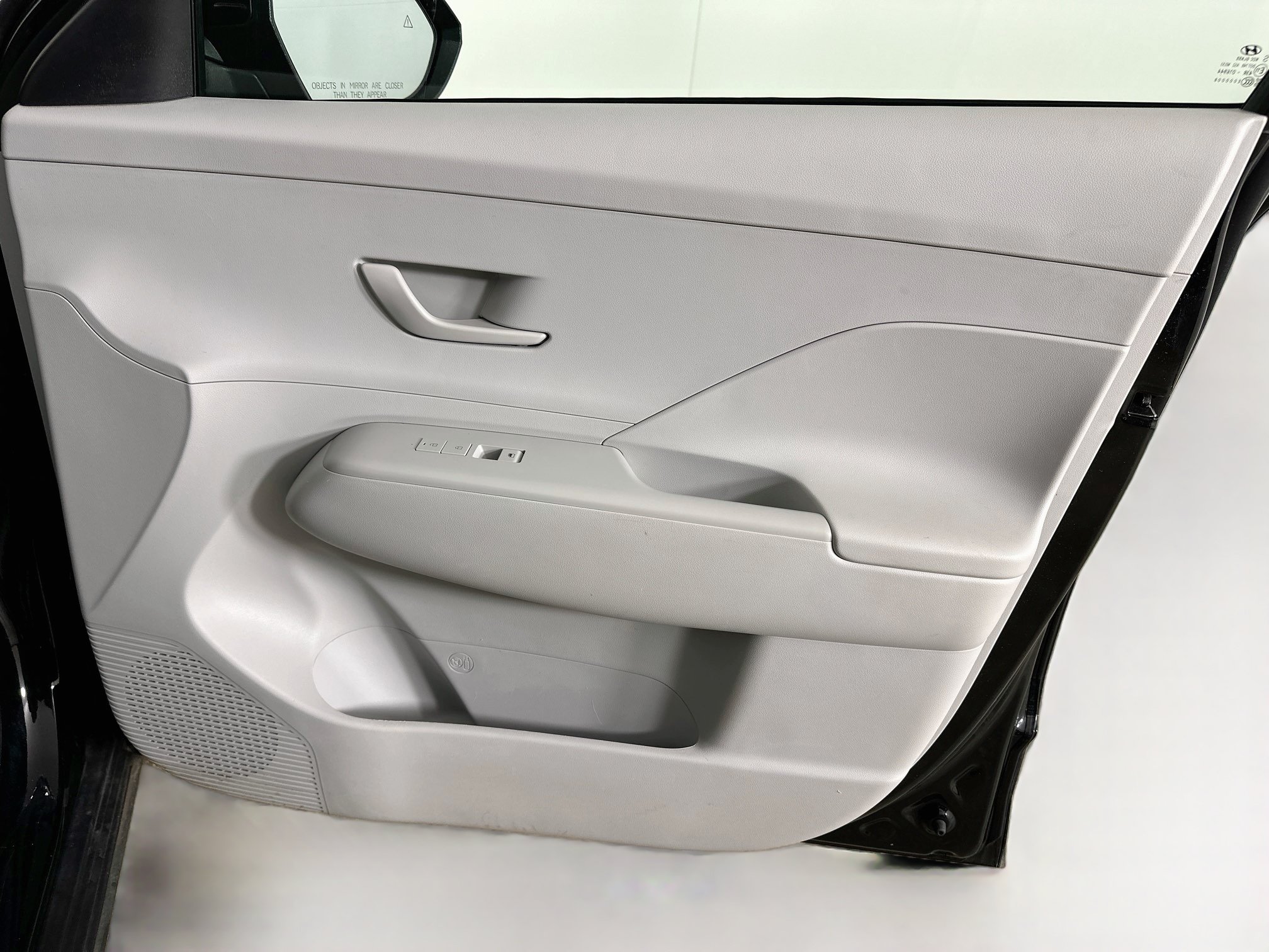 Used 2025 Hyundai Kona SEL FWD image 30