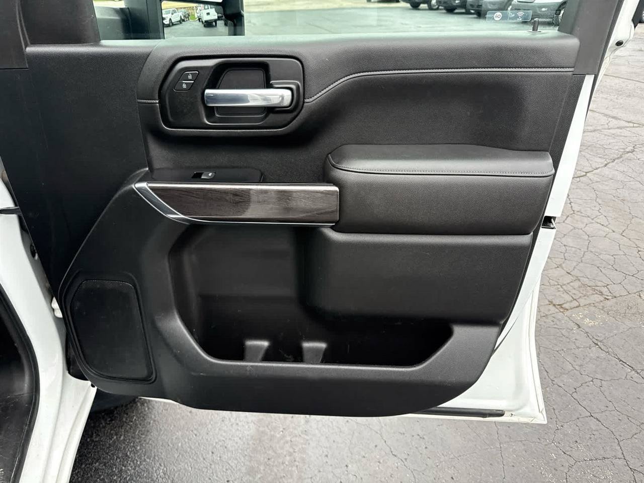 Used 2020 Chevrolet Silverado 2500 LTZ w/ LTZ Plus Package AWD/4WD image 24