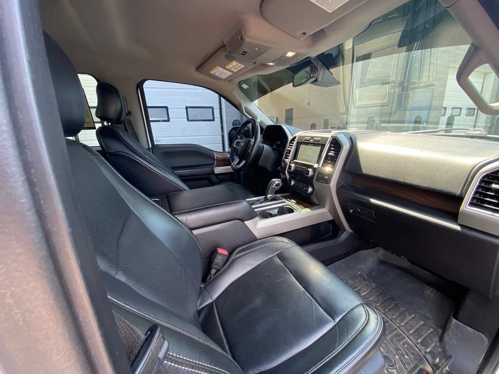 Used 2017 Ford F150 Lariat w/ Equipment Group 502A Luxury AWD/4WD image 26