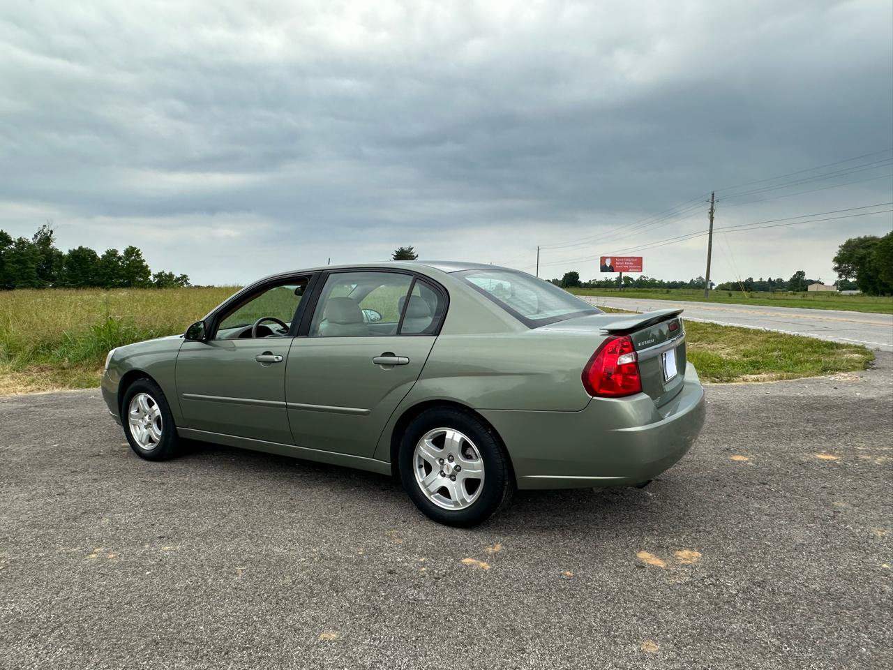 Used 2004 Chevrolet Malibu LT w/ Preferred Equipment Group FWD image 5