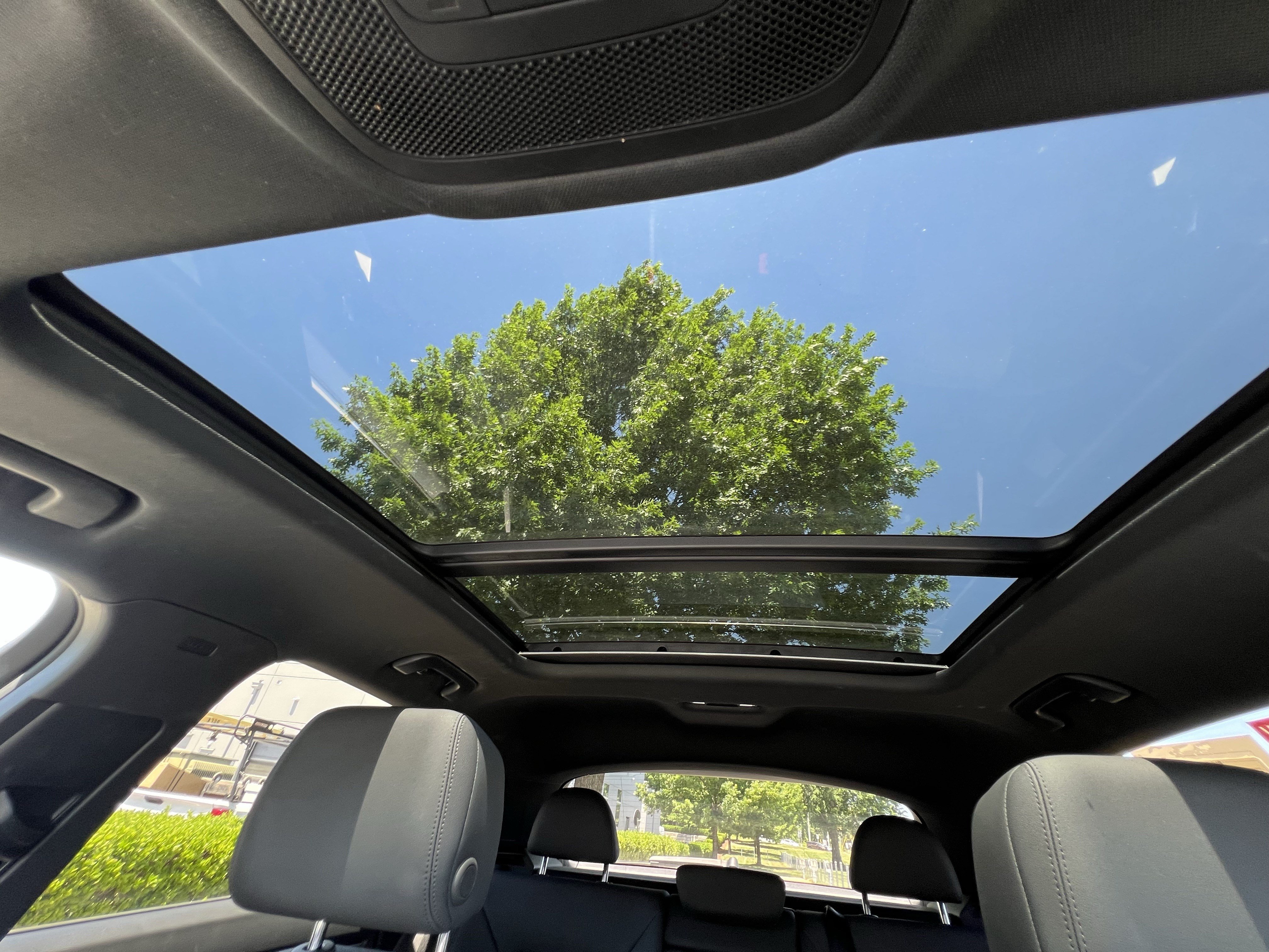 Used 2020 Audi Q3 2.0T Premium w/ Convenience Package AWD/4WD image 28