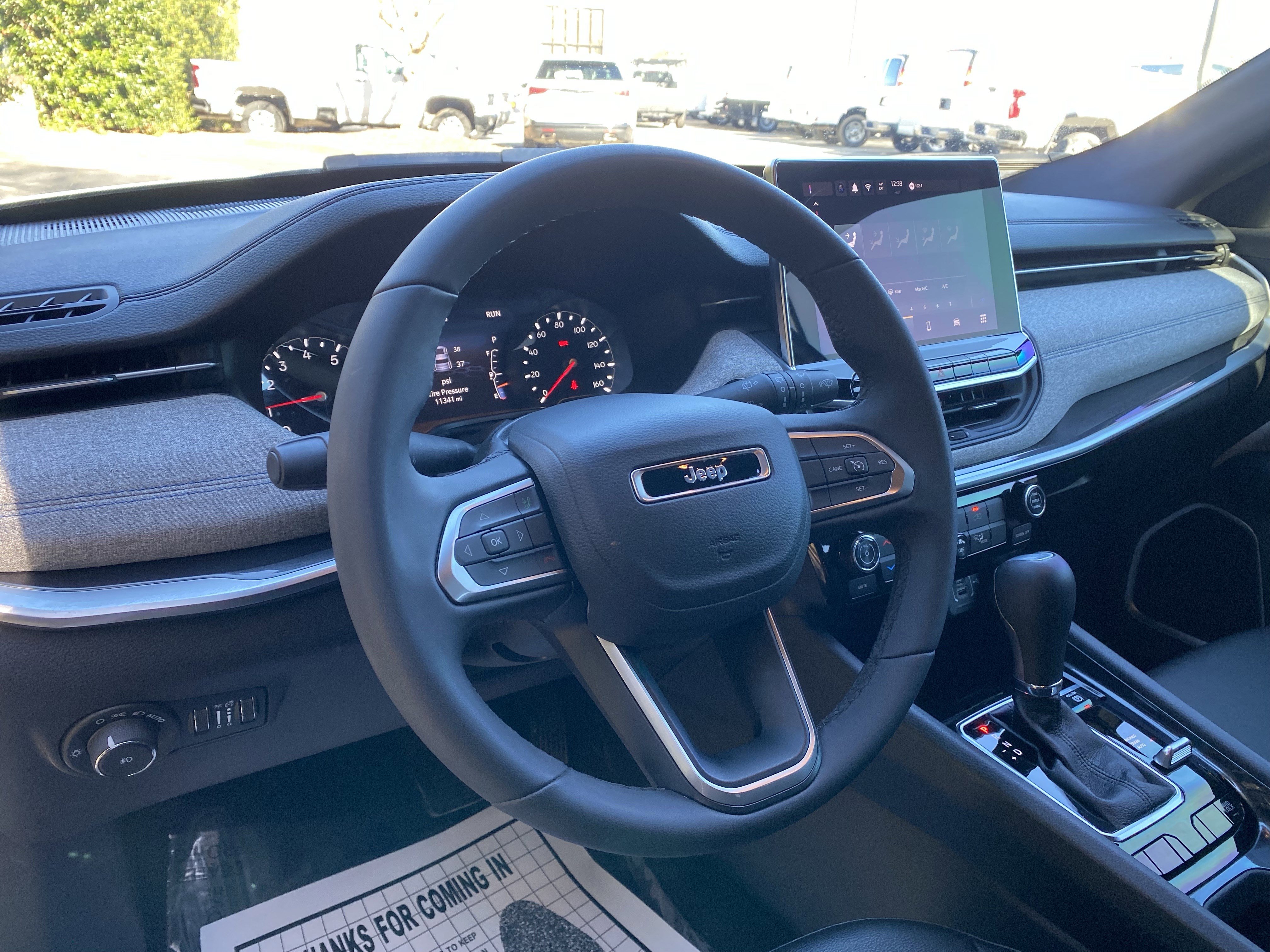 Used 2024 Jeep Compass Latitude image 17
