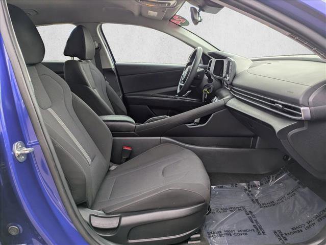 Used 2024 Hyundai Elantra SE FWD image 20