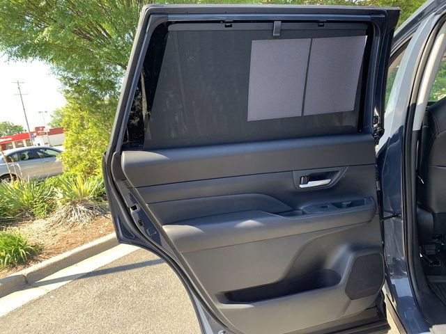 Used 2025 Toyota Grand Highlander AWD image 15