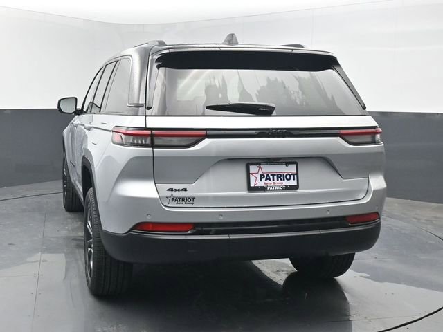 New 2025 Jeep Grand Cherokee Limited AWD/4WD image 4