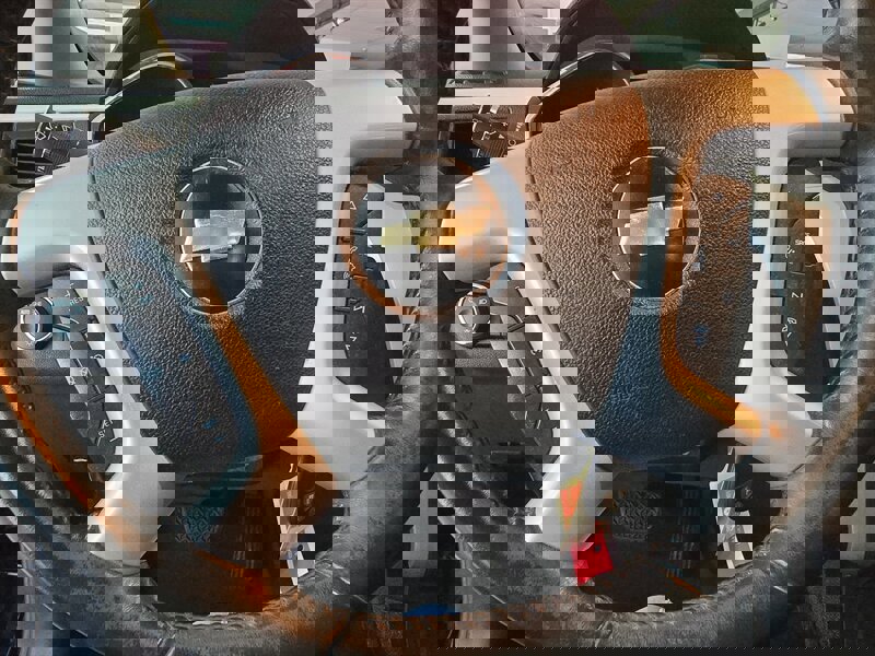 Used 2010 Chevrolet Traverse LT w/ Personal Connectivity Package image 34