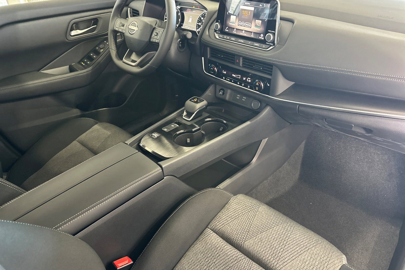 New 2026 Nissan Rogue SV w/ Cold Weather Package FWD image 13