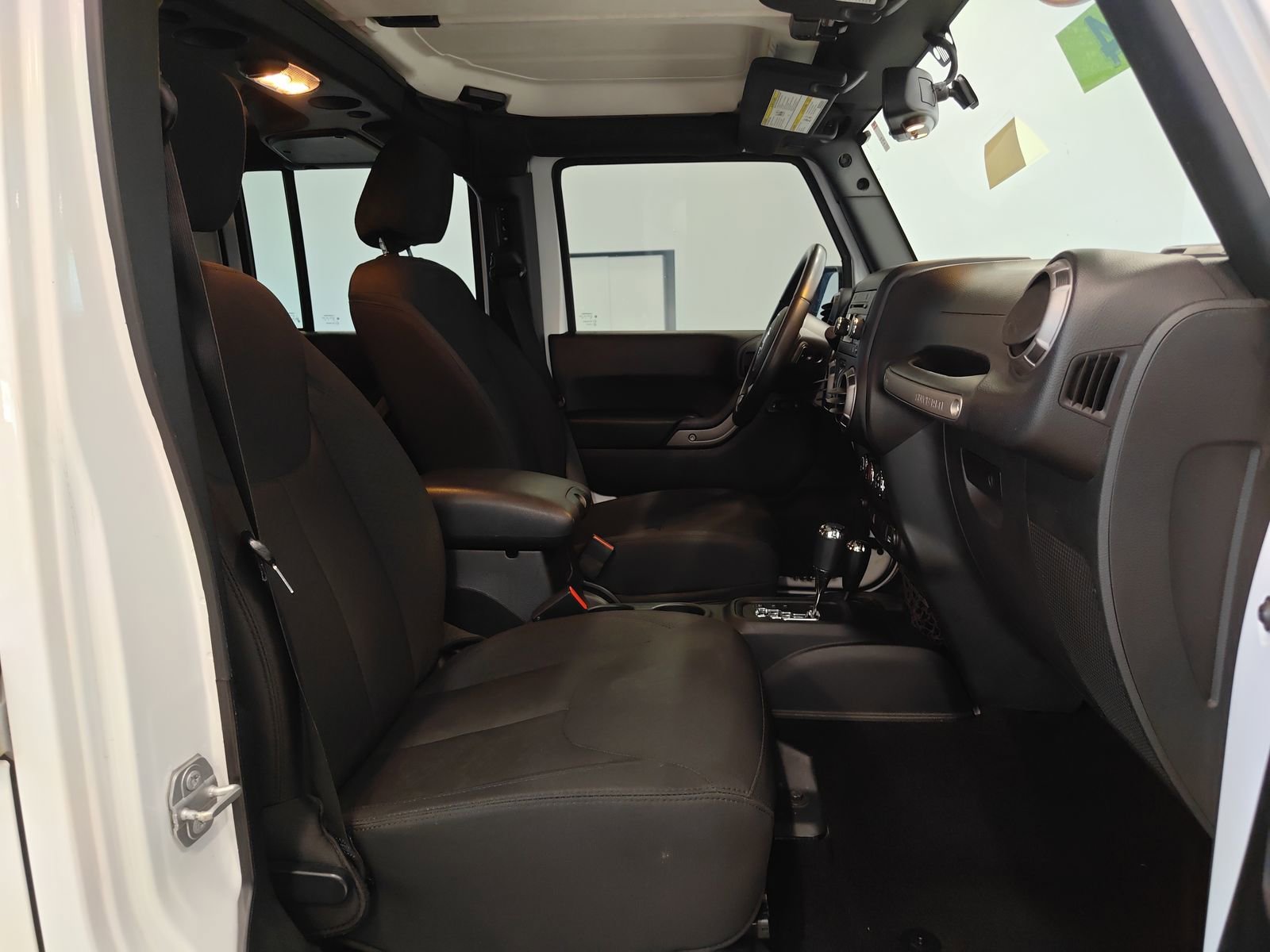 Used 2018 Jeep Wrangler Unlimited Sport S image 15