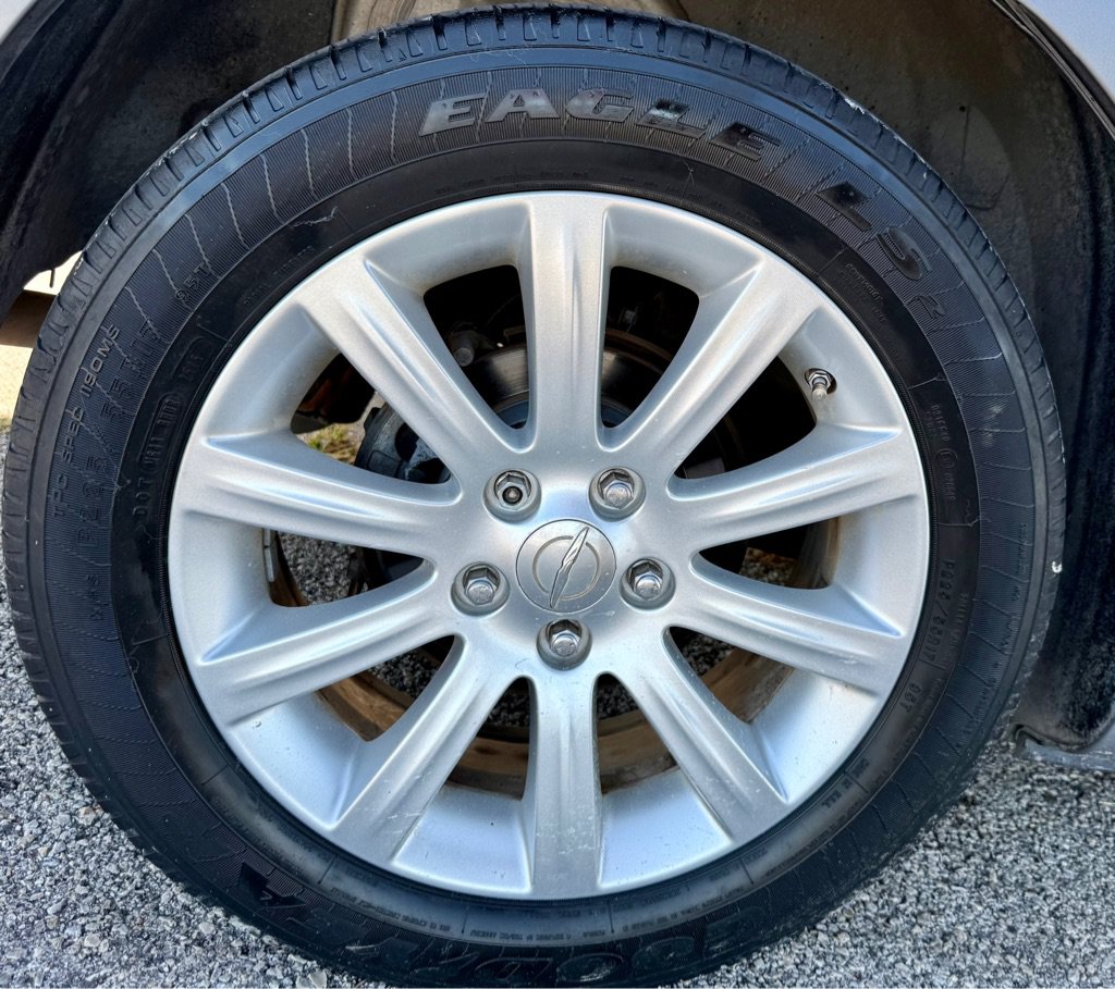 Used 2013 Chrysler 200 Touring FWD image 22