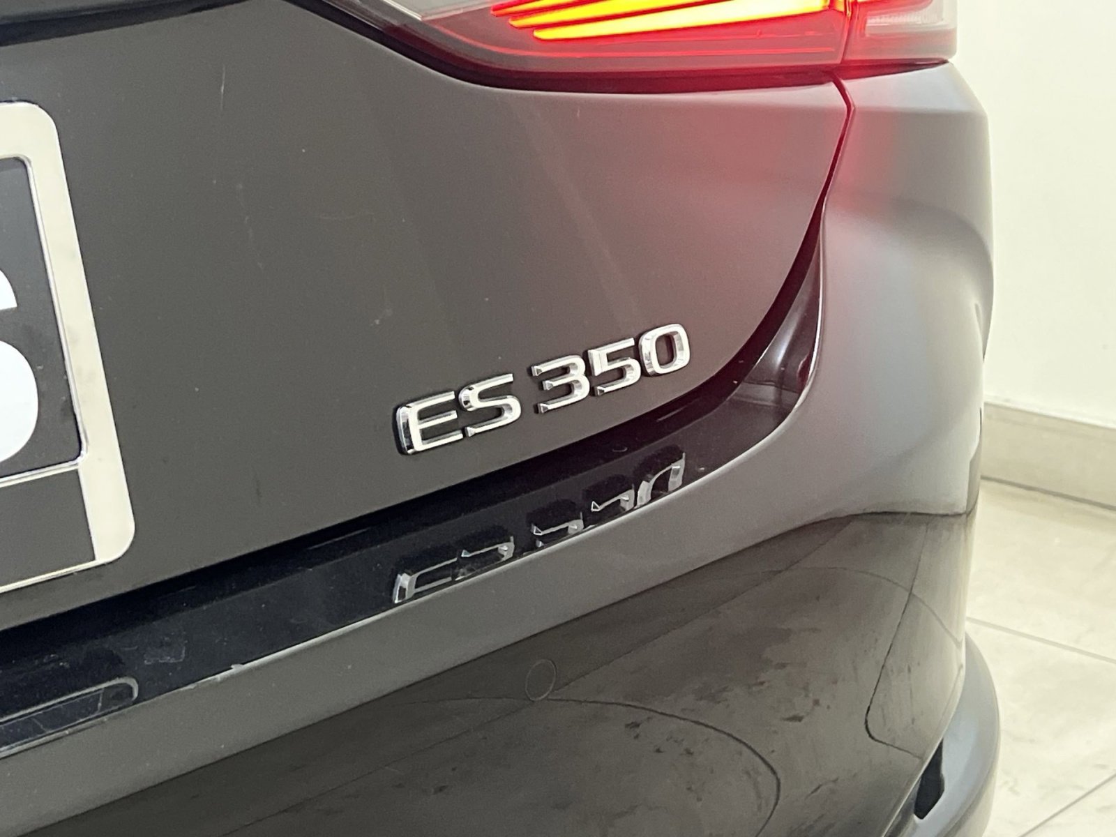 Used 2022 Lexus ES 350 350 w/ Premium Package image 28