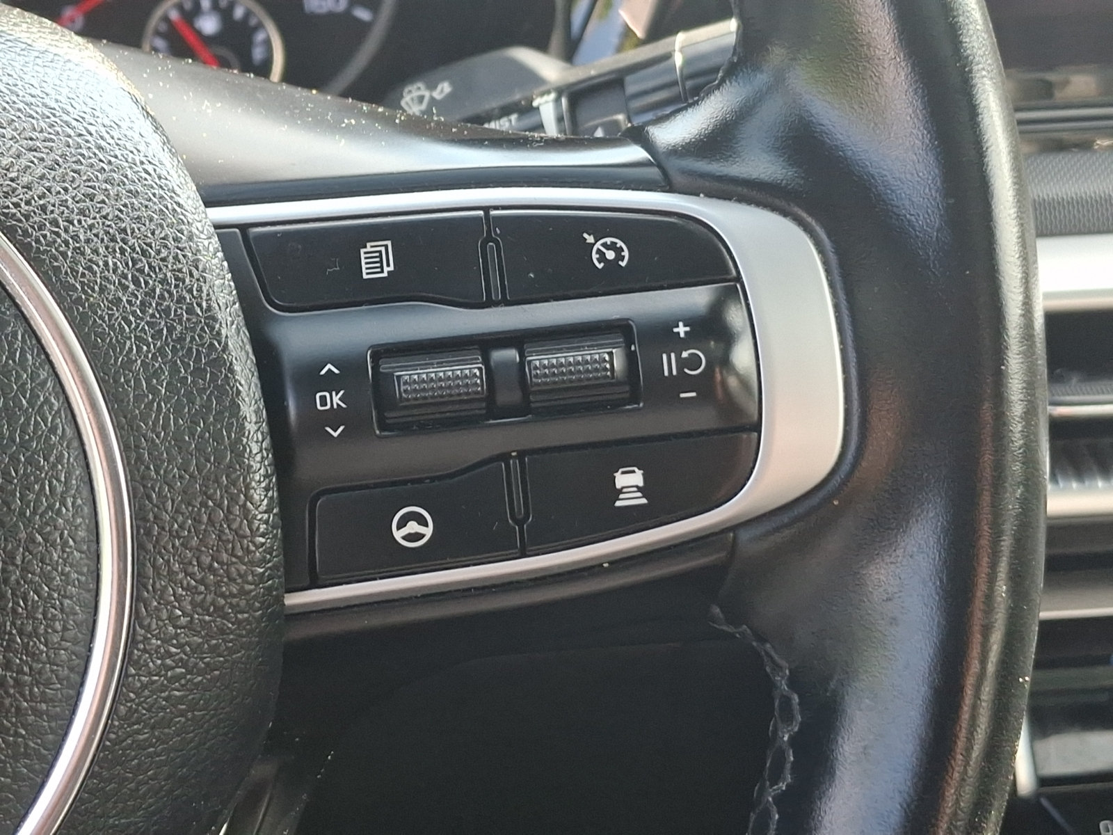 Used 2023 Kia K5 GT-Line AWD/4WD image 23