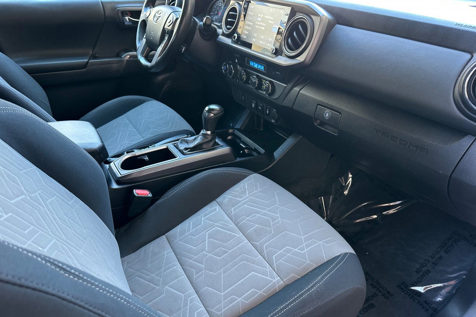 Used 2023 Toyota Tacoma TRD Sport w/ Black Out Package (TMS) image 19
