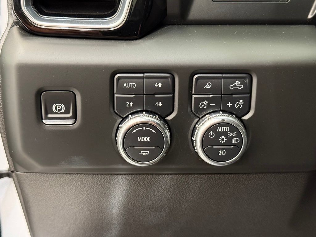 Used 2024 GMC Sierra 1500 Denali AWD/4WD image 37