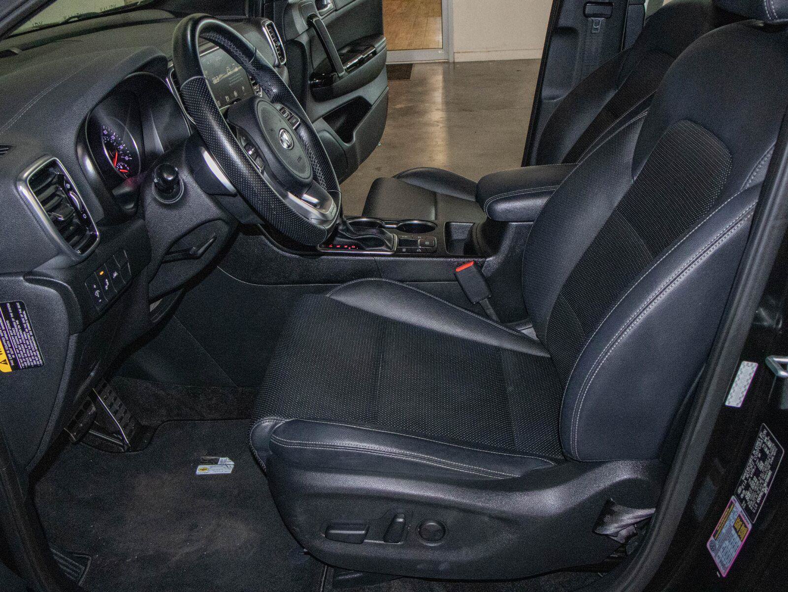 Used 2021 Kia Sportage S w/ S AWD Premium Package image 7