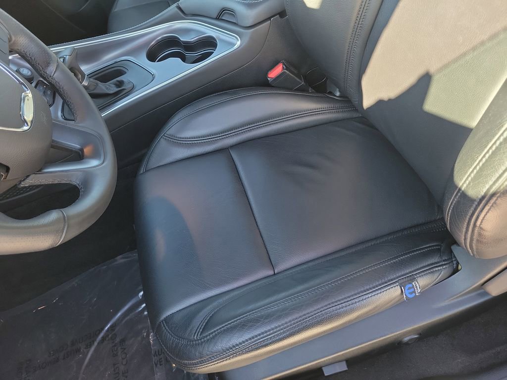 Certified 2018 Dodge Challenger R/T Scat Pack w/ Driver Convenience Group image 18