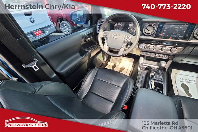 Used 2019 Toyota Tacoma TRD Sport image 10