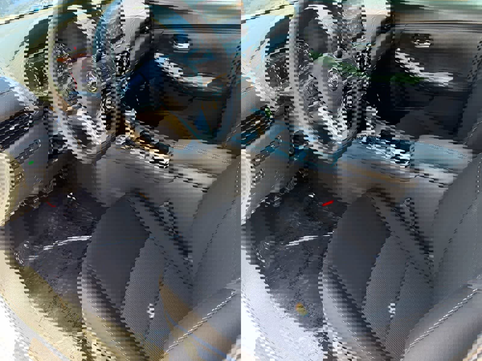 Certified 2025 Nissan Sentra SV image 18