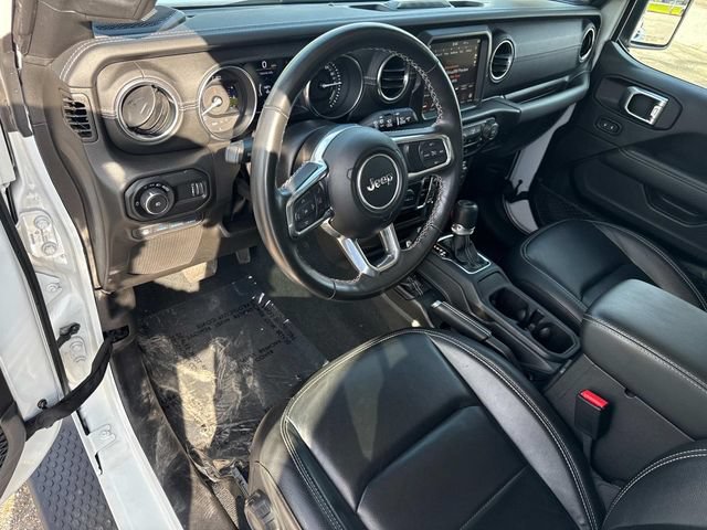 Used 2023 Jeep Wrangler Unlimited Sahara w/ Cold Weather Group AWD/4WD image 24
