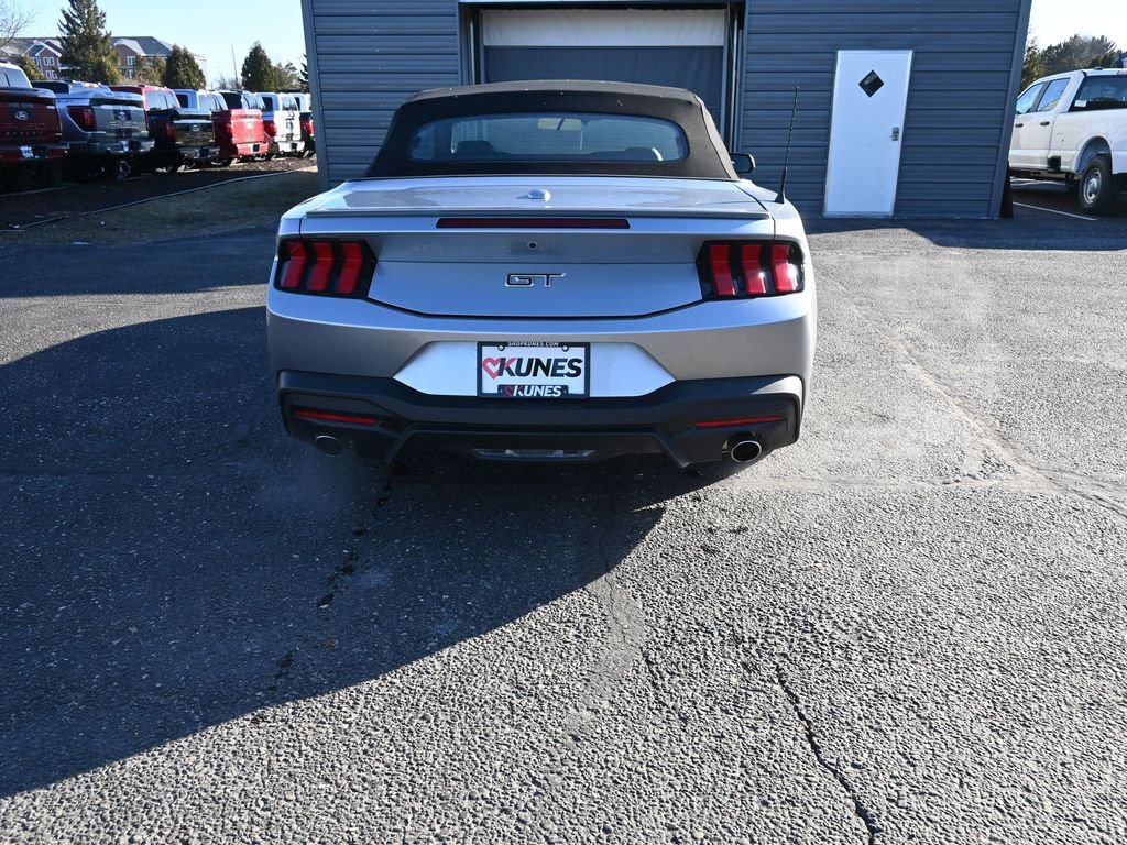 Used 2025 Ford Mustang GT Premium image 12
