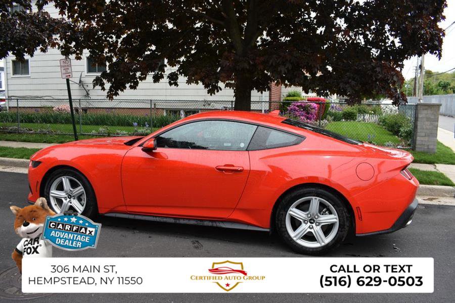 Used 2026 Ford Mustang Premium RWD image 8
