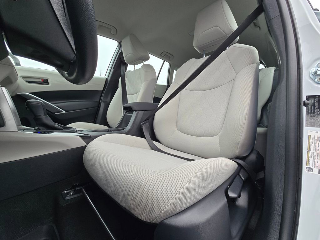 Used 2024 Toyota Corolla Cross L AWD/4WD image 17
