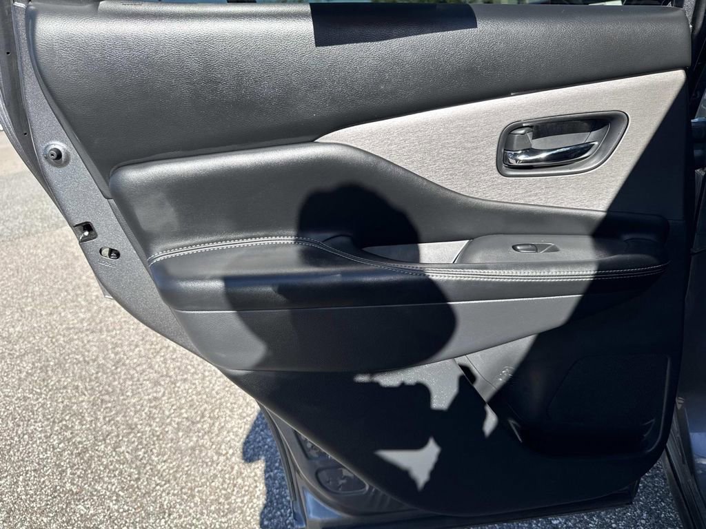 Certified 2023 Nissan Murano SV image 12