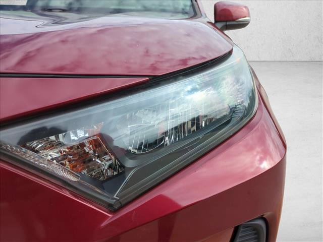 Used 2020 Toyota RAV4 LE AWD/4WD image 6