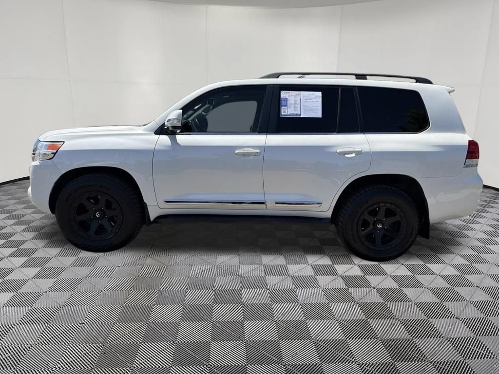 Used 2016 Toyota Land Cruiser AWD/4WD image 4